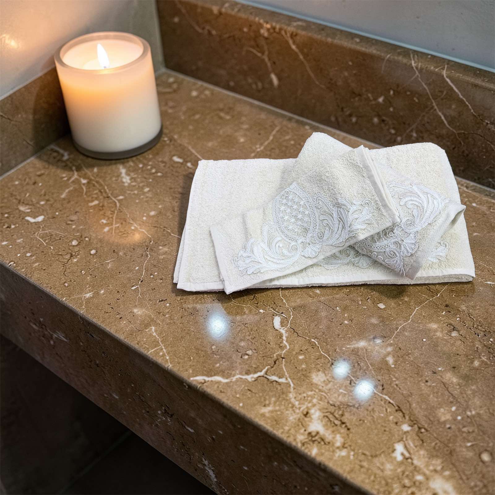 Σετ Πετσετών 3 Τεμαχίων – Διαχρονική Κομψότητα - Image 5