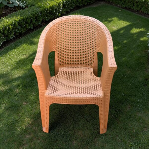 Καρέκλα Rattan με Μπράτσα – Φυσική Όψη & Άνεση Καθημερινά